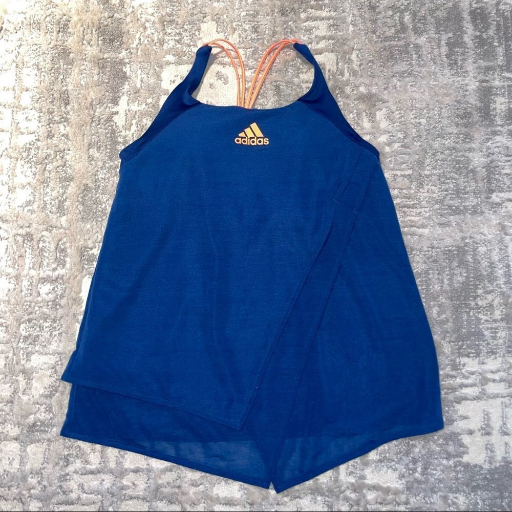 🏷️ 5 for $25 - ADIDAS Strappy Tank Top
